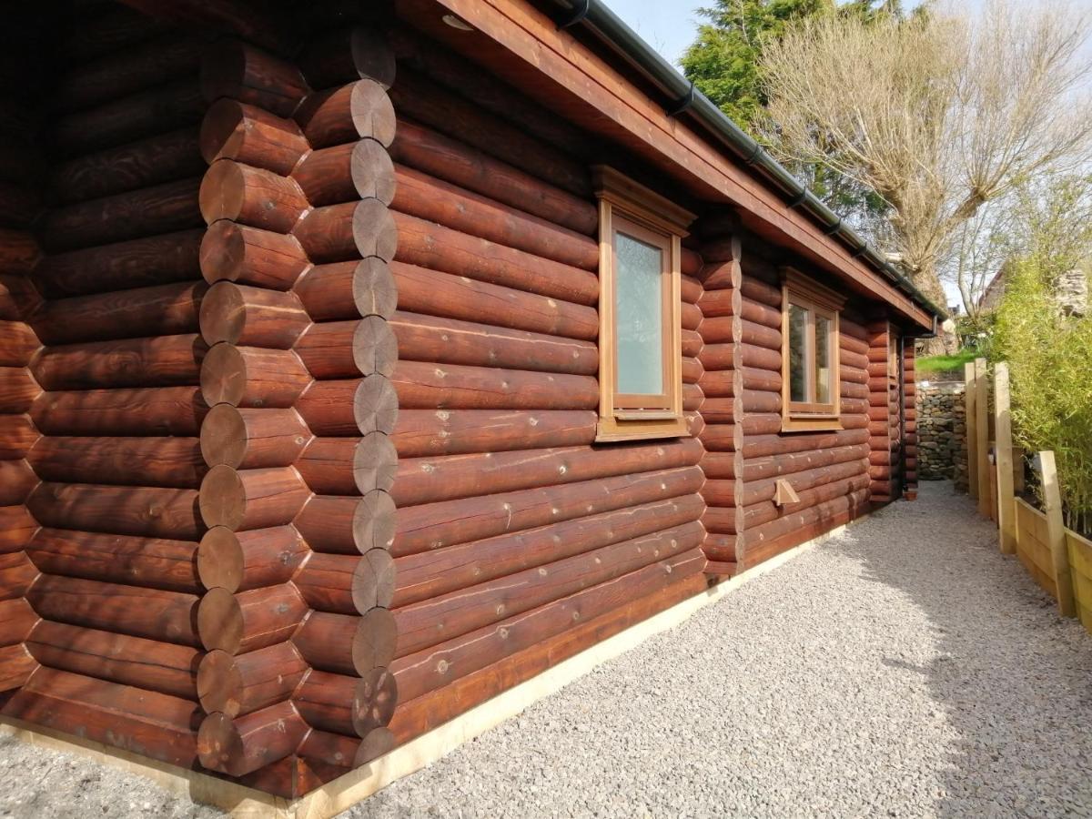 Ravenglass Log Cabin Exterior foto