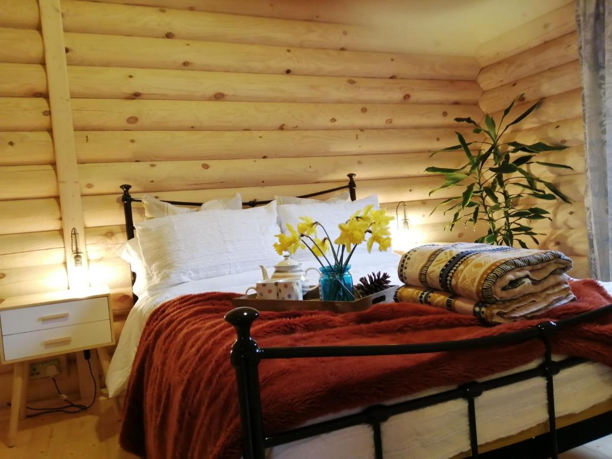 Ravenglass Log Cabin Exterior foto